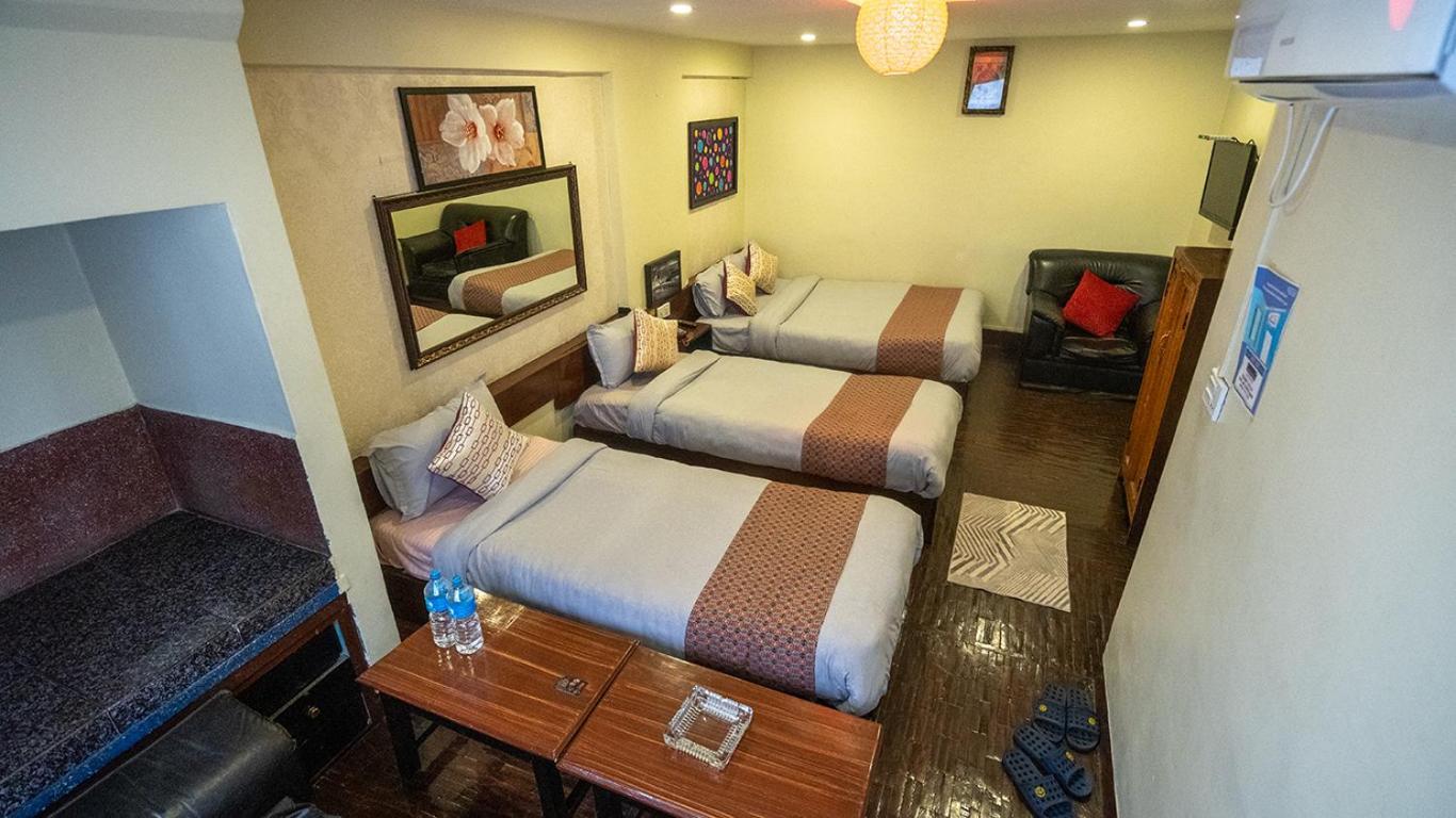 Hotel Shree Tara Катманду Экстерьер фото